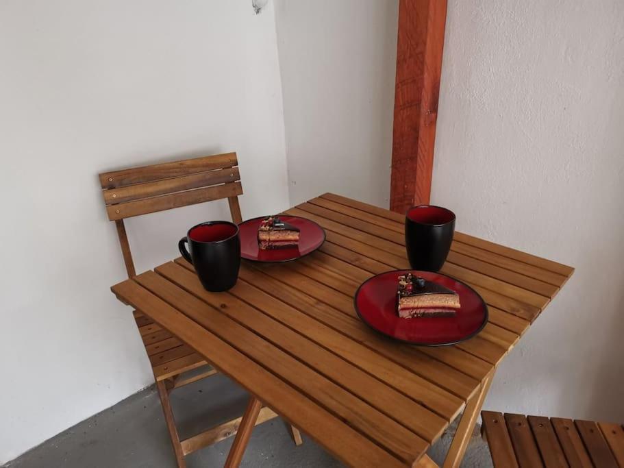 Charming Studio Ideal For Getaways Or Workations In Sibiu'S Medieval City Center 外观 照片