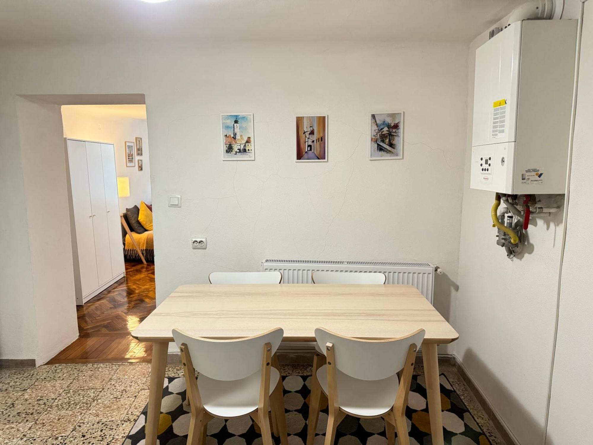 Charming Studio Ideal For Getaways Or Workations In Sibiu'S Medieval City Center 外观 照片