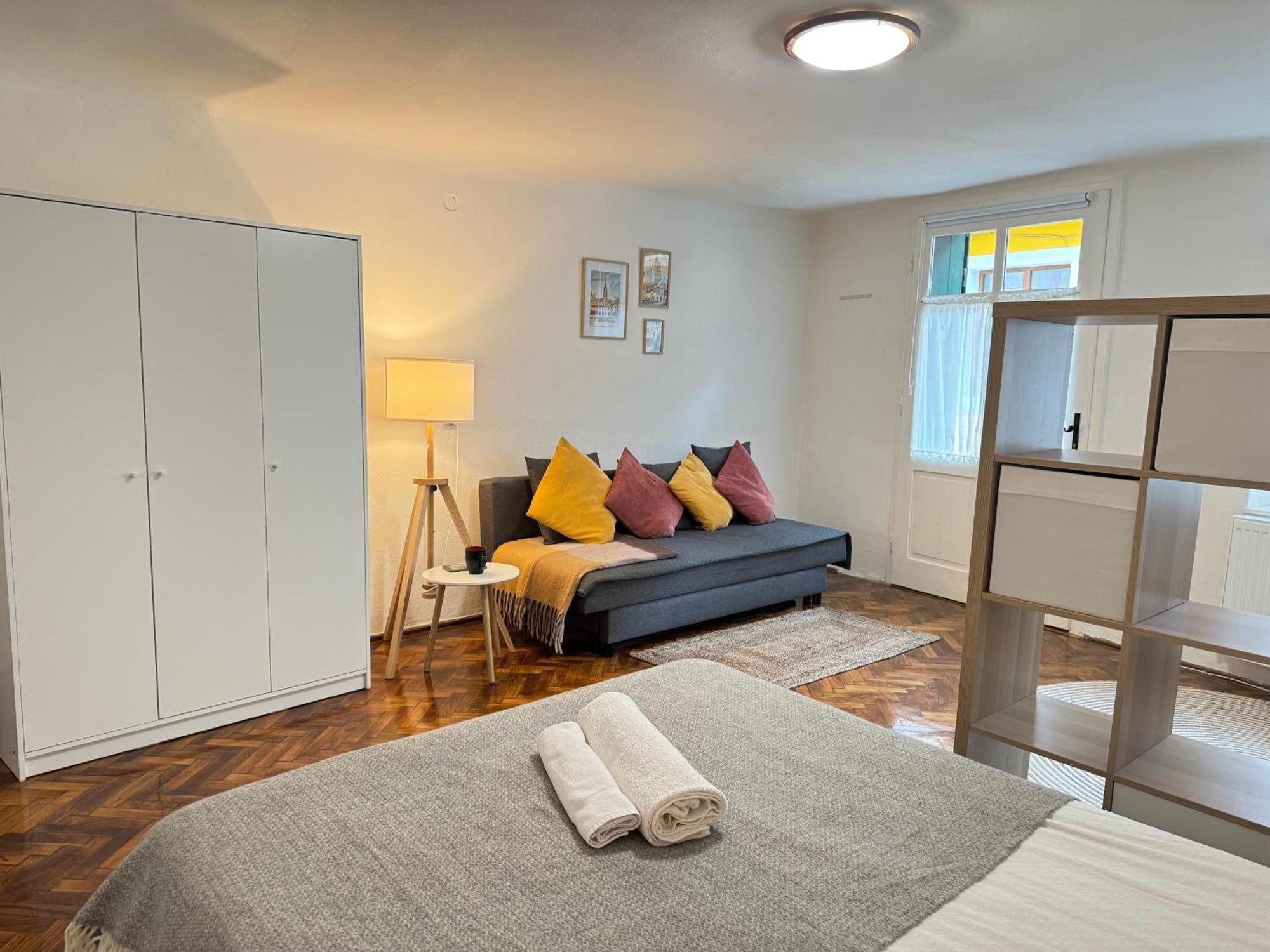 Charming Studio Ideal For Getaways Or Workations In Sibiu'S Medieval City Center 外观 照片