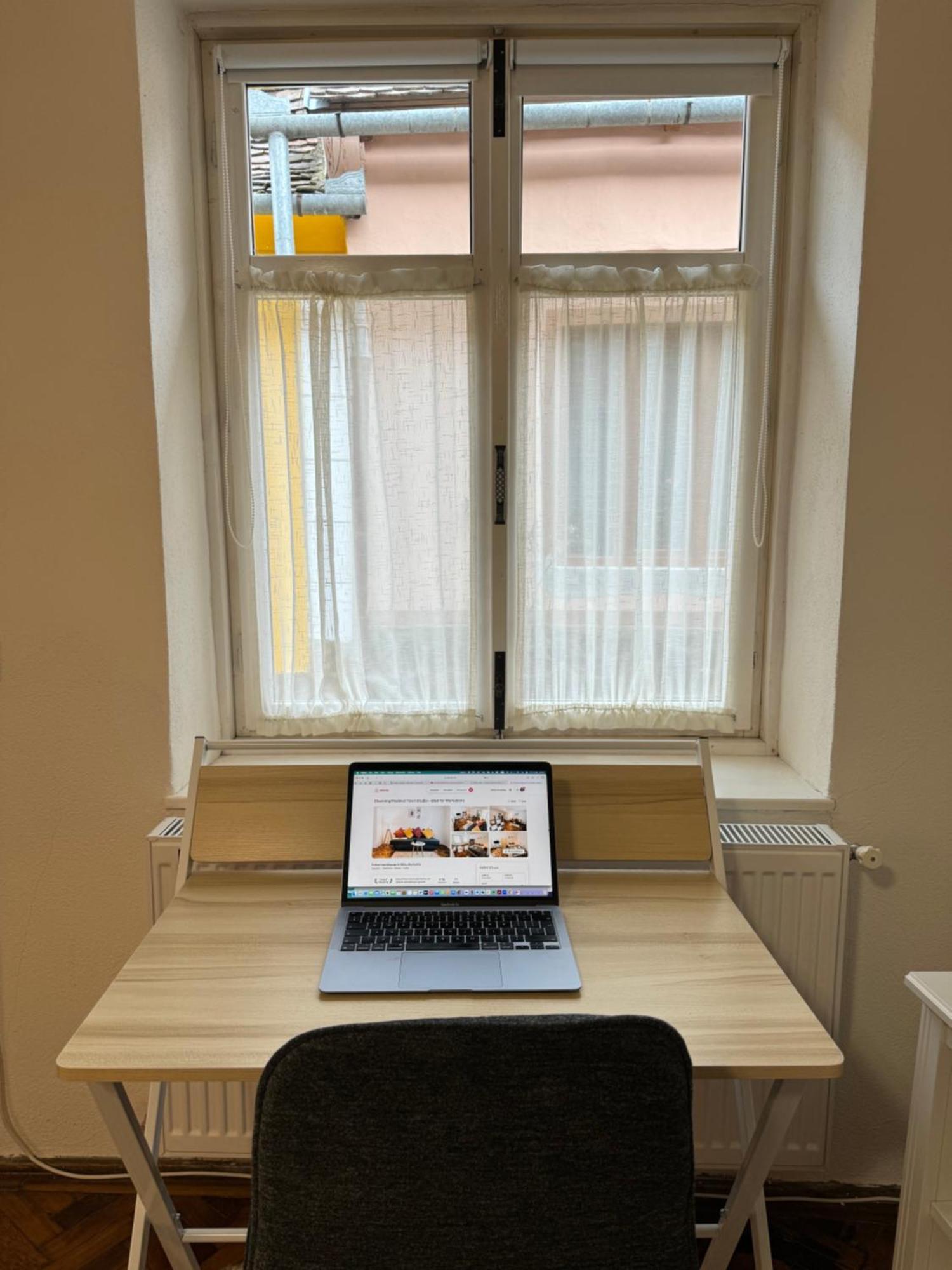 Charming Studio Ideal For Getaways Or Workations In Sibiu'S Medieval City Center 外观 照片