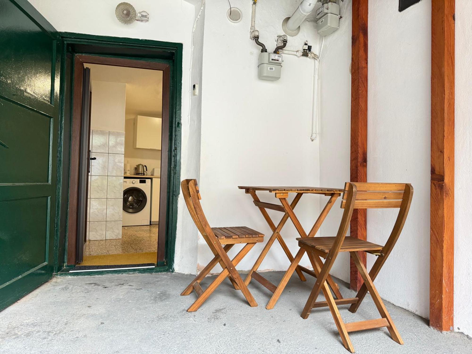 Charming Studio Ideal For Getaways Or Workations In Sibiu'S Medieval City Center 外观 照片