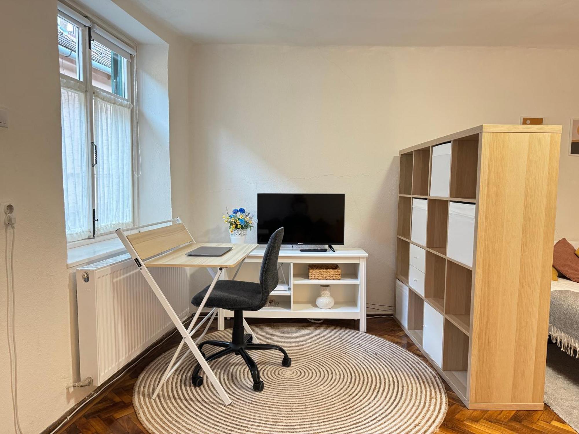 Charming Studio Ideal For Getaways Or Workations In Sibiu'S Medieval City Center 外观 照片