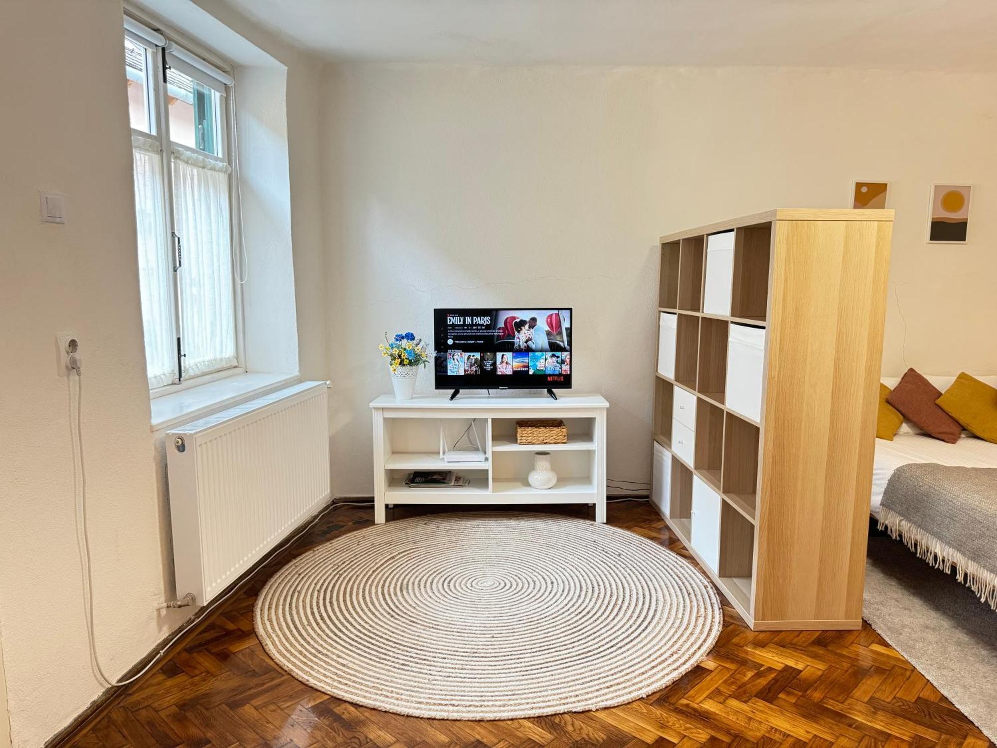 Charming Studio Ideal For Getaways Or Workations In Sibiu'S Medieval City Center 外观 照片